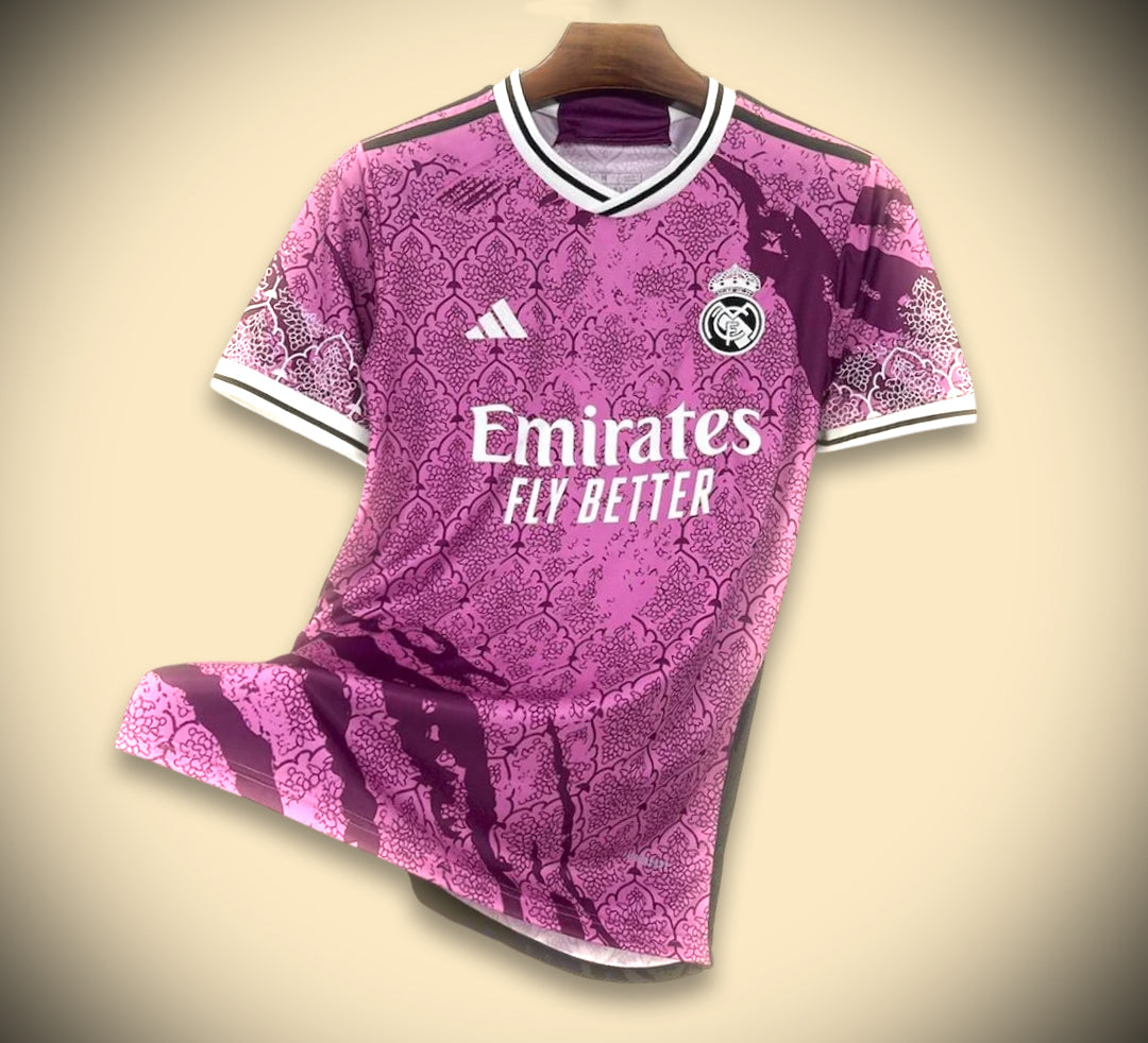 Maillot Concept Réal Madrid Rose et Violet 2026