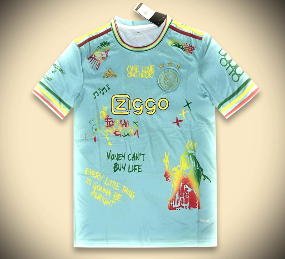 Maillot Ajax Édition Bob Marley Bleu Ciel 2026